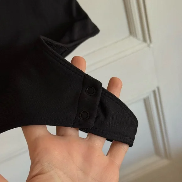 Babaton Sculpt Contour Shoulder Pad Bodysuit in Black Size XS - Picture 9 of 11